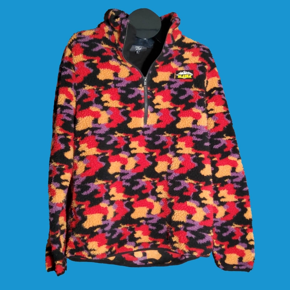 Fuzzy Sherpa Alaska Size M Pullover